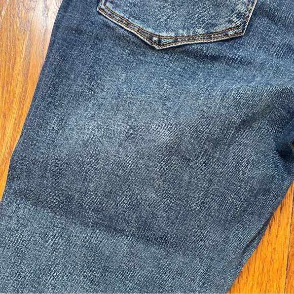 Good American Good Legs Skinny Jeans - Picture 8 of 8